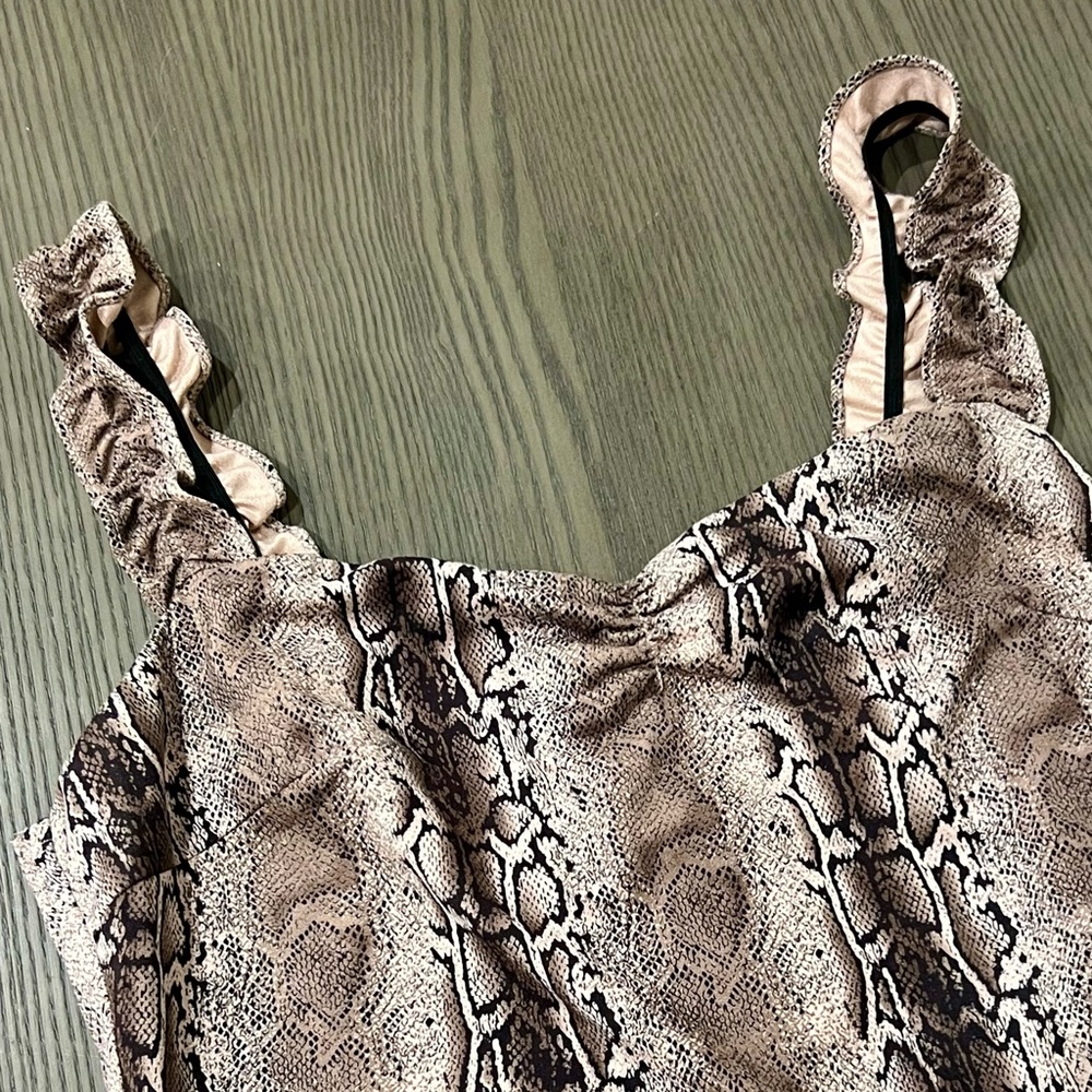NWT Ruffle Bodysuit - Picture 5 of 13